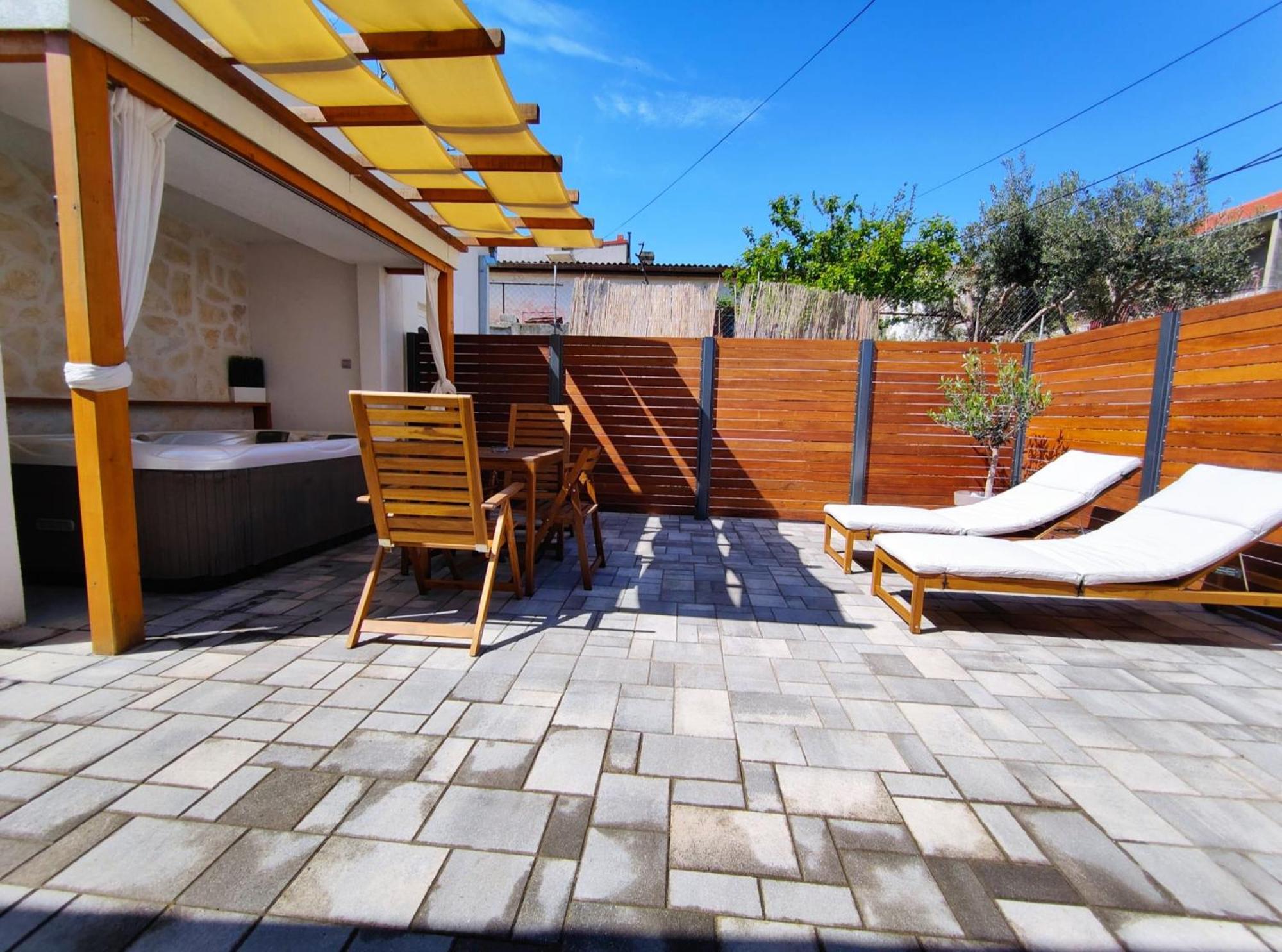 Tonina - House With Terrace, Jacuzzi, Free Parking Split Exterior foto